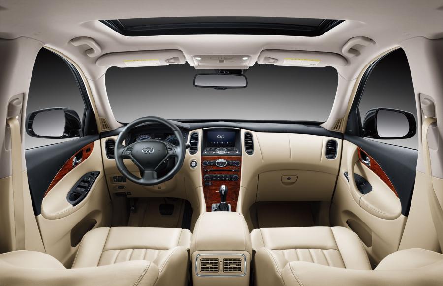  Infiniti QX50 3.7 2015 года  (фото 10 из 10)